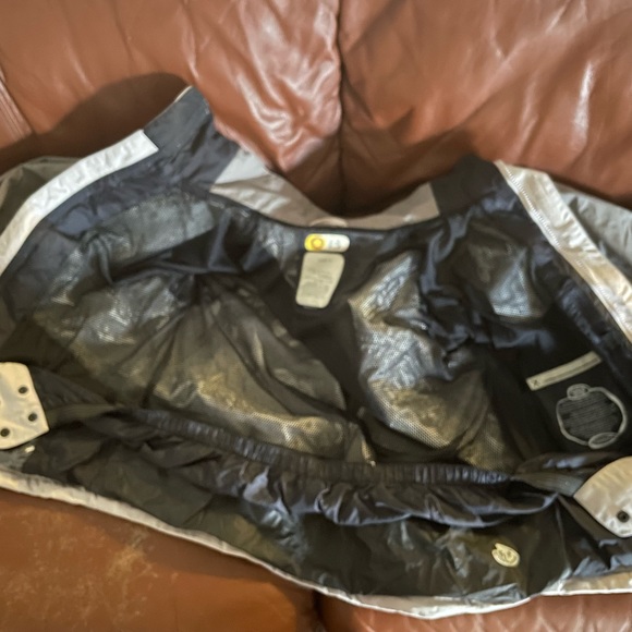 Burton snowboards shredding womens small jacket. Retro style - Picture 5 of 7